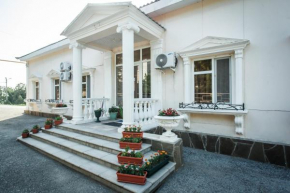 Zhemchuzhina Hotel